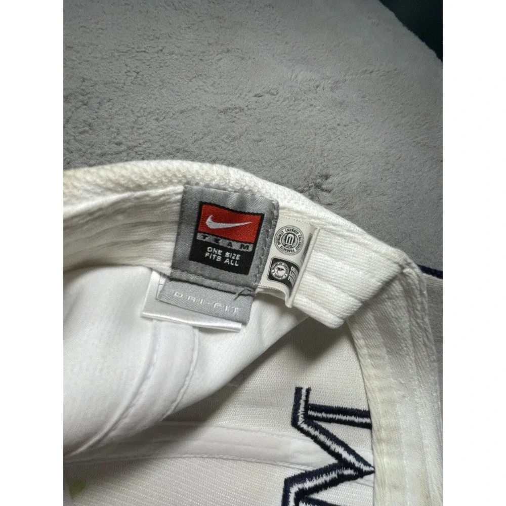 Nike 90s basketball sports